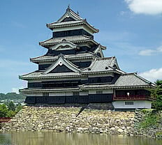 Matsumoto-Castle.jpg
