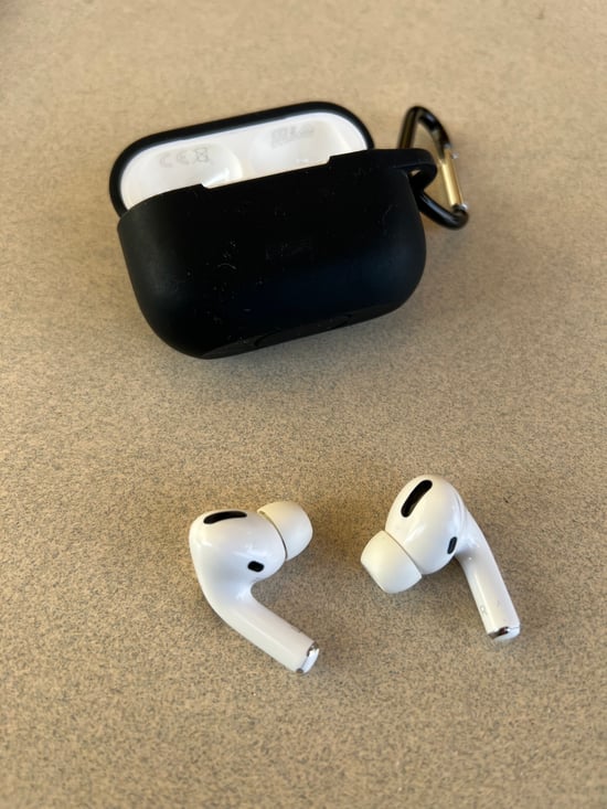 AirPods