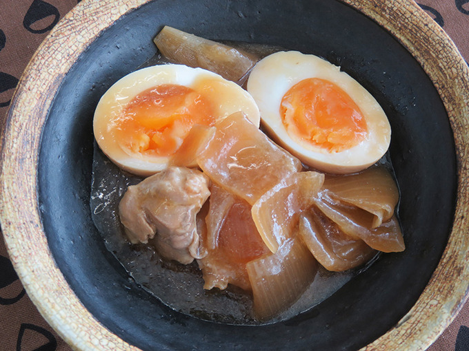 鶏と卵の煮物
