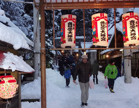 人々の想いが灯る長和町の「おたや祭り」