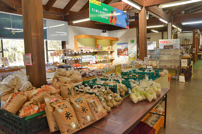 編集後記：信州の冬旅でほっこり。直売所の楽しみは？