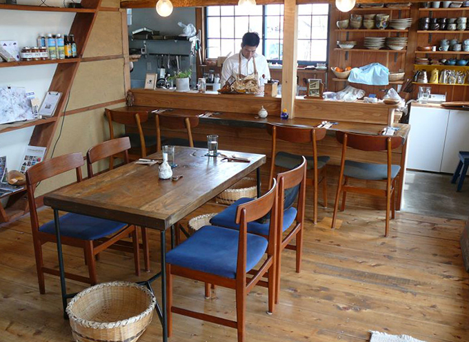 自然と人が繋がる有機的な暮らしが見えるカフェ：佐久市