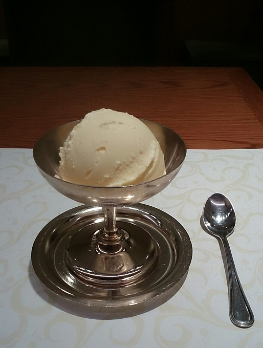 立場を主張するアイスクリーム：昭和人の甘味の話