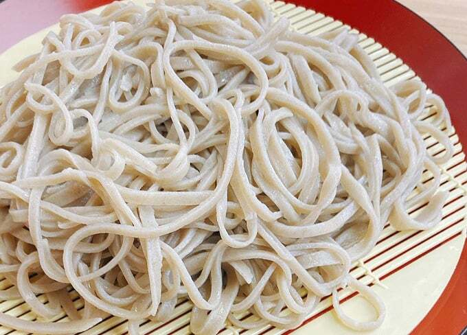 地粉そばとサクフワ天ぷらが旨い！直売所のそば処十哲